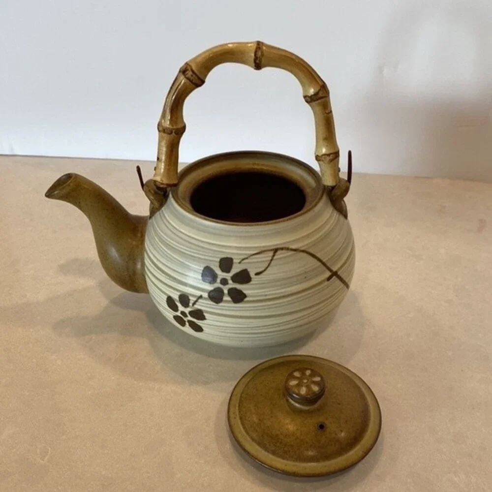 Traditional Ceremonial 9 Pc Tea Set by Yeoju Icheon.